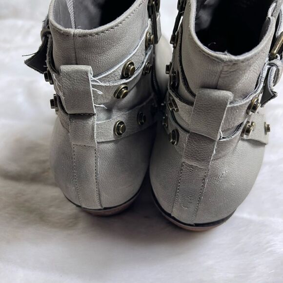 Halogen leather gray ankle boots with side zipper antique tone studs siz… - Picture 5 of 12